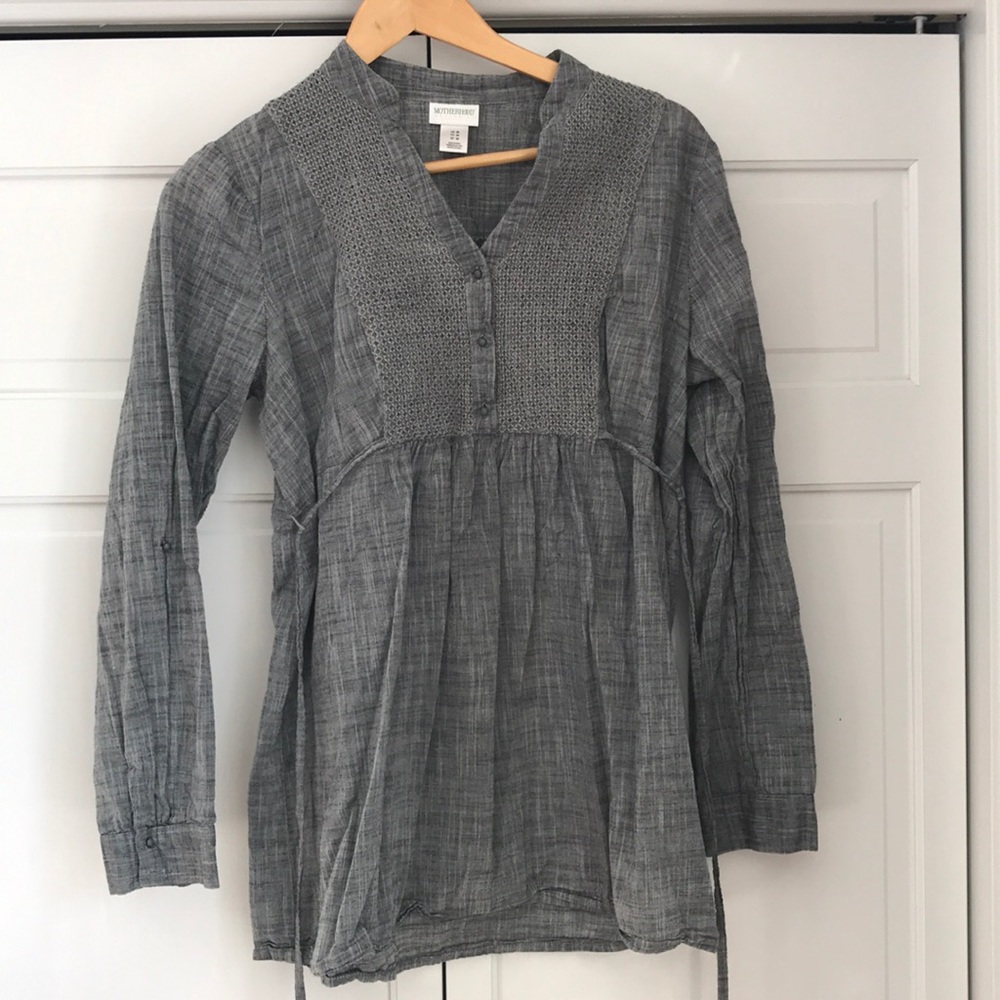 Motherhood Maternity gray top